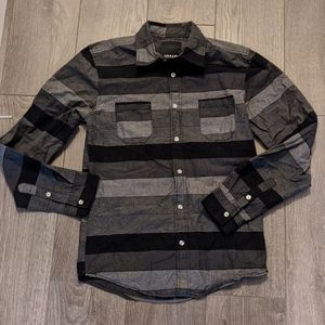 Urban Heritage Button Up